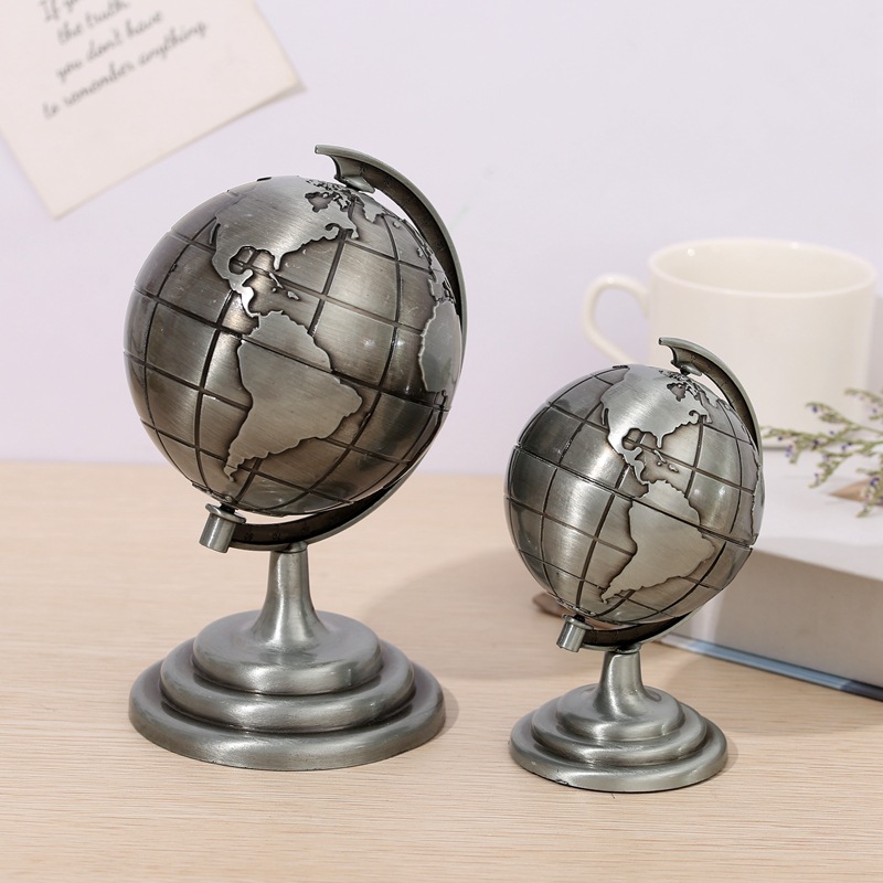 Vintage Alloy Globe Figurine R - огляд і ціна Office Furniture World